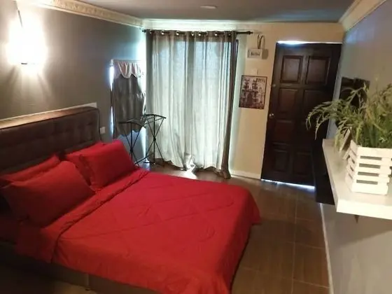 Basic Dağ Evi, 1 Büyük (Queen) Boy Yatak