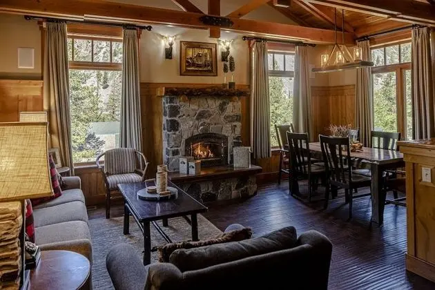 Deluxe Kulübe, 2 Yatak Odası (Deluxe Two Bedroom Cabin)