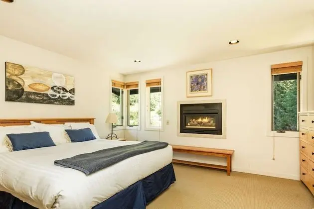 Daire (Tamarack Townhome # 5)