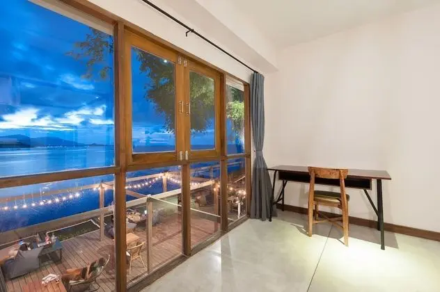 Tamarina Deluxe Oceanfront