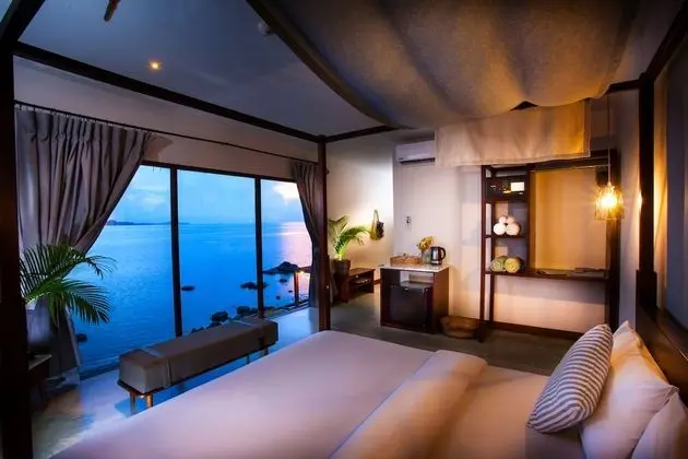 Tamarina Deluxe Oceanfront