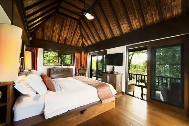 9-Bedroom Executive Pool Villa
