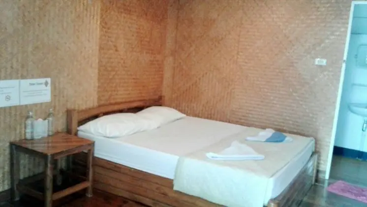Standard Fan Room