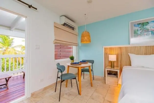 Deluxe Oda, 2 Büyük (Queen) Boy Yatak, Balkon, Okyanusa Sıfır
