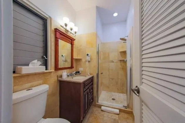 Deluxe Oda, 2 Büyük (Queen) Boy Yatak, Balkon, Okyanusa Sıfır