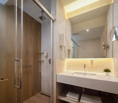 Economy Tek Büyük veya İki Ayrı Yataklı Oda, Dağ Manzaralı (attic)