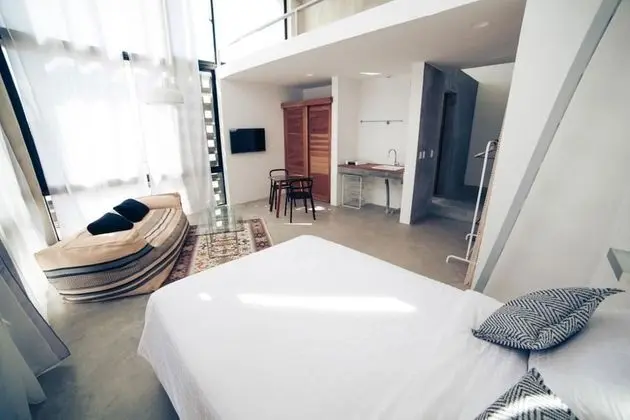 Deluxe Stüdyo, 1 Çift Kişilik Yatak, Havuz Manzaralı