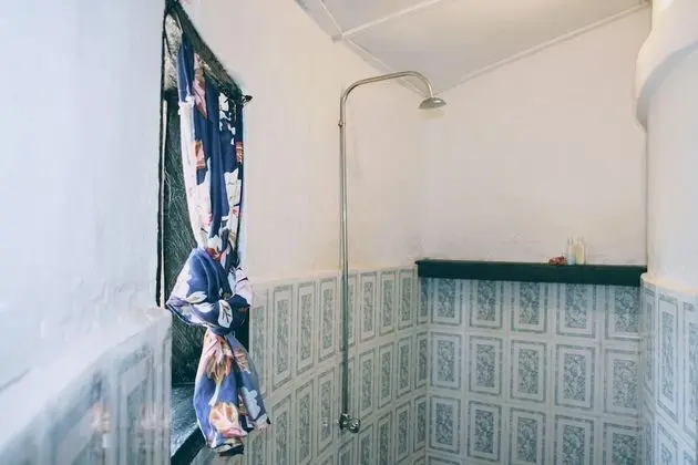 Basic Kulübe, Özel Banyo