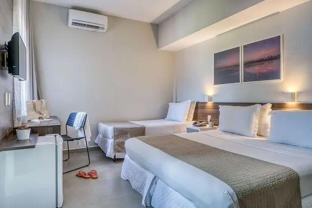 Quarto superior lateral