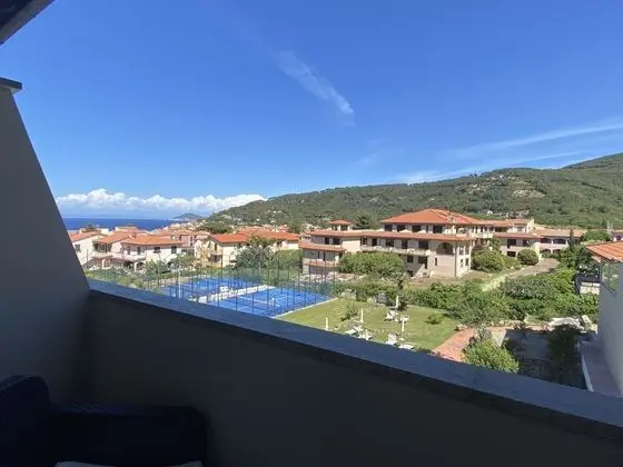 Business Tek Büyük veya İki Ayrı Yataklı Oda