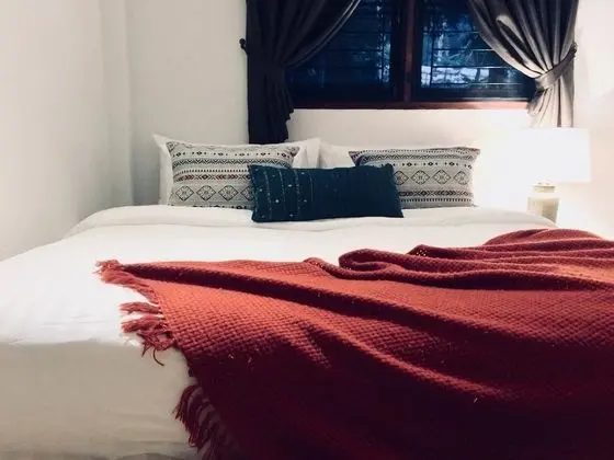 5-Bedroom Villa
