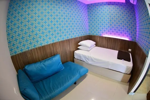 Family Room 8 Bed  Rooms