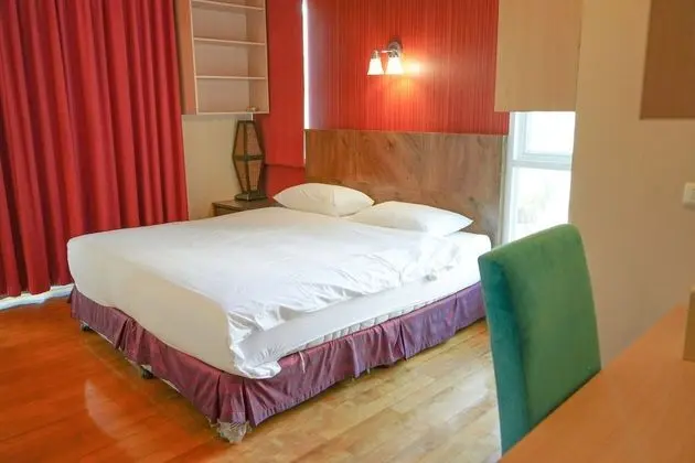 3 bedrooms villa and private pool with  jacuzzi