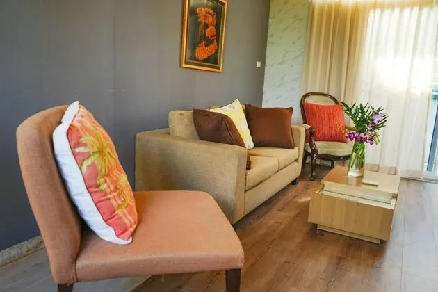 3 bedrooms villa and private pool with  jacuzzi