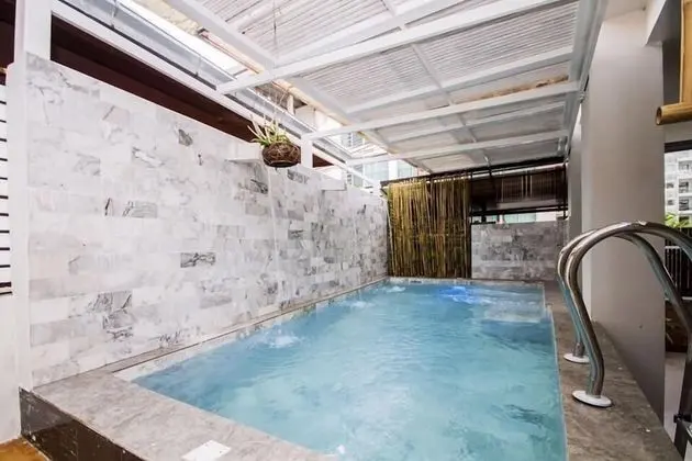 3 bedrooms villa and private pool with  jacuzzi