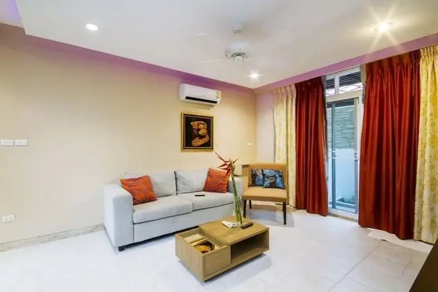 3 bedrooms villa and private pool with  jacuzzi