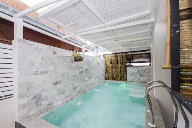 3 bedrooms villa and private pool with  jacuzzi
