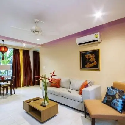3 bedrooms villa and private pool with  jacuzzi
