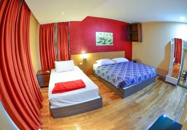 3 bedrooms villa and private pool with  jacuzzi