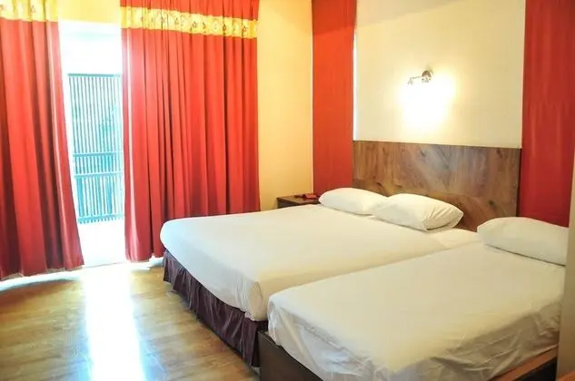 3 bedrooms villa and private pool with  jacuzzi