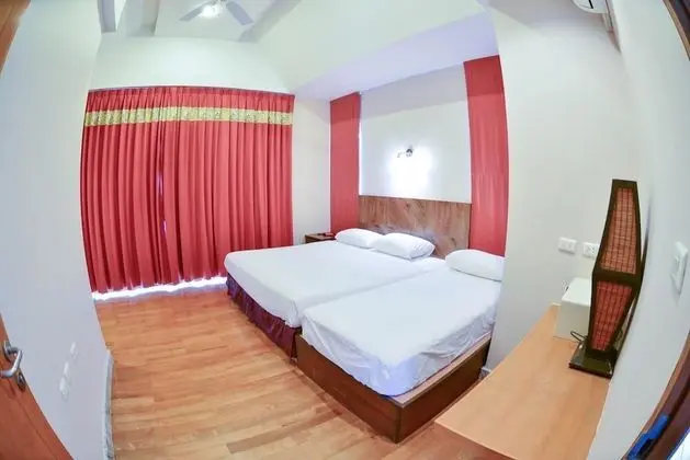 3 bedrooms villa and private pool with  jacuzzi