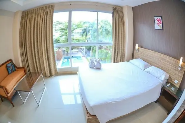Tamnak villa with private pool