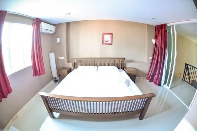 Tamnak villa with private pool