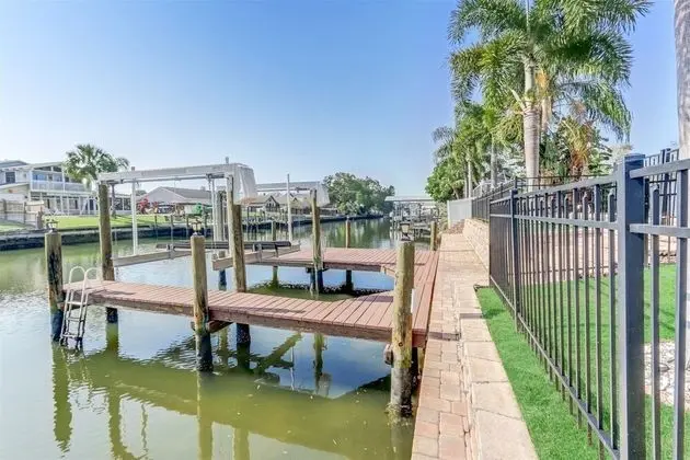 Ev (Tampa - Bay Crest)