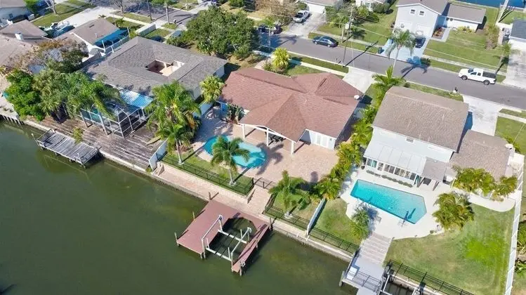Ev (Tampa - Bay Crest)
