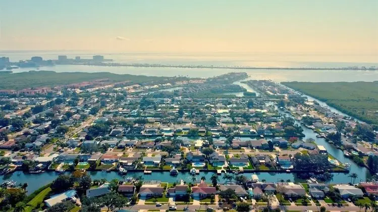 Ev (Tampa - Bay Crest)