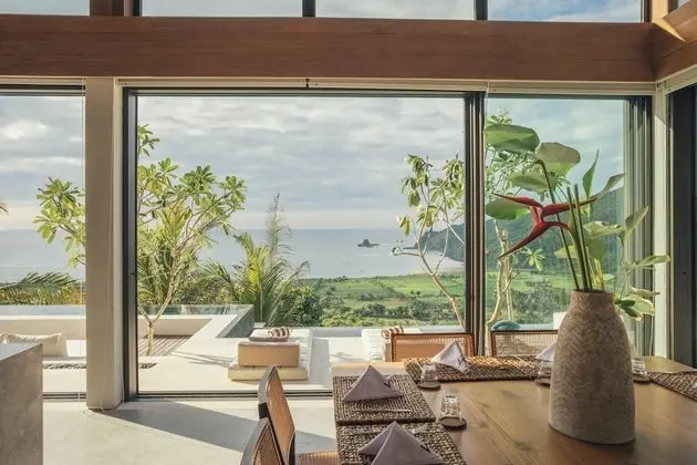 Luxury Villa, 4 Bedrooms, Private Pool, Ocean View (Villa Kami)