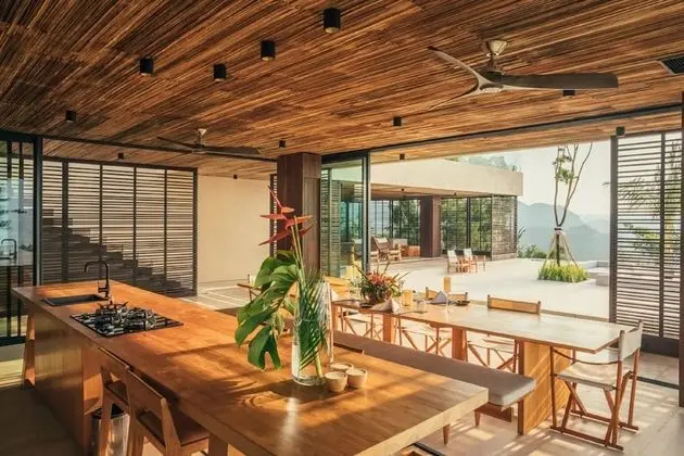 Luxury Villa, 4 Bedrooms, Private Pool, Ocean View (Villa Solah)
