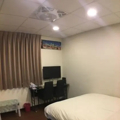 Standard Tek Büyük Yataklı Oda