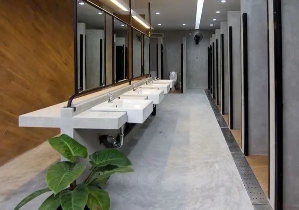 6-Bed Mixed Dormitory