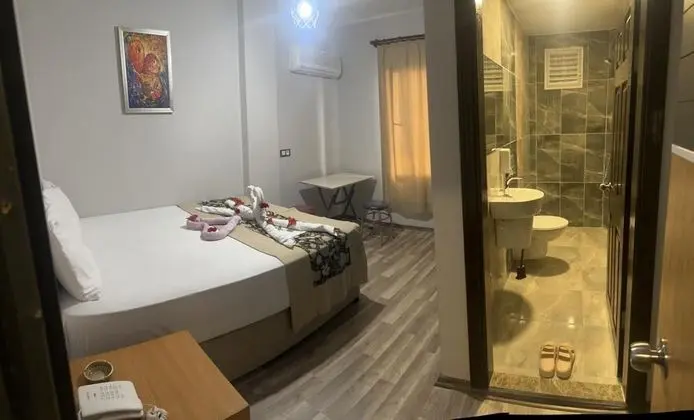 Ekonomik Çift Kişilik Oda,Park Manzaralı,2. Kat
