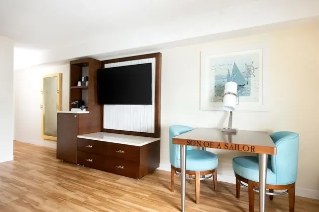 Standard Oda, 1 En Büyük (King) Boy Yatak