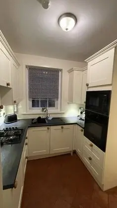 Apart Daire, Banyolu/Duşlu, Bahçe Manzaralı (The Garden Apartment)