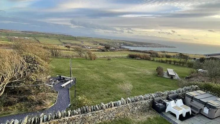 Apart Daire, Banyolu/Duşlu, Bahçe Manzaralı (The Garden Apartment)