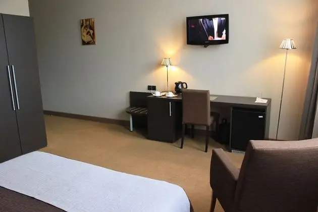 Superior Üç Kişilik Oda, Şehir Manzaralı