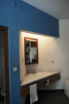 Standard Tek Büyük Yataklı Oda, Göl Manzaralı