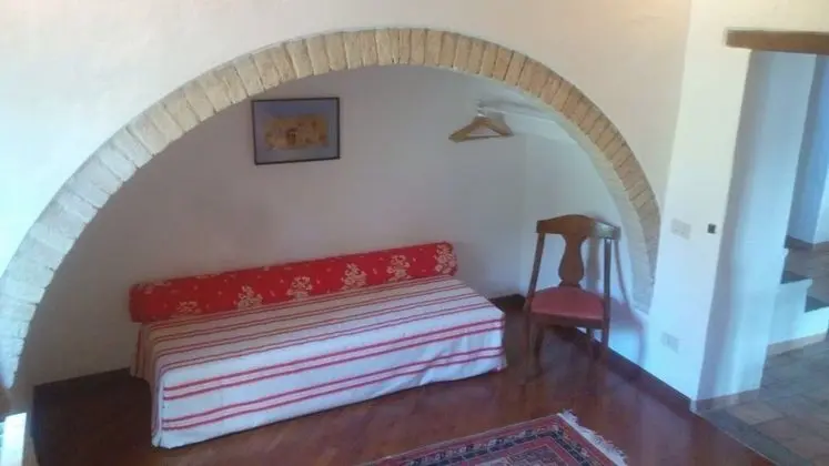 Tek Büyük Yataklı Oda (Private External Bathroom)