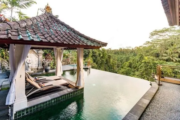 Mads Lange - Villa with Private Pool