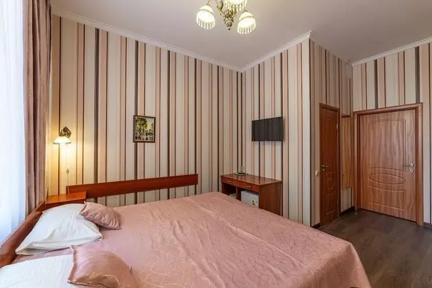 Comfort Tek Büyük veya İki Ayrı Yataklı Oda