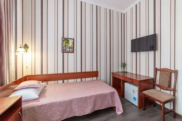 Comfort Tek Büyük veya İki Ayrı Yataklı Oda