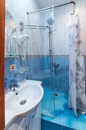 Comfort Tek Büyük veya İki Ayrı Yataklı Oda