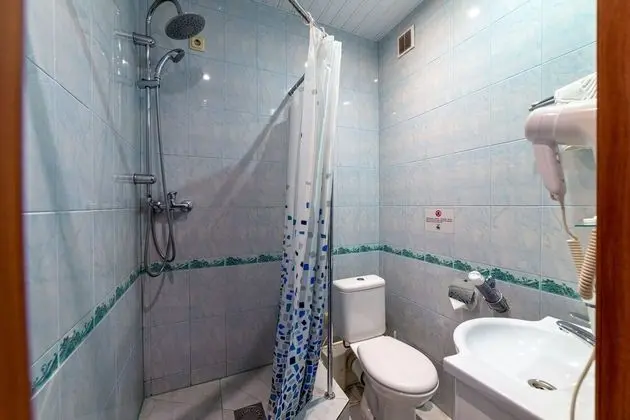 Comfort Tek Büyük veya İki Ayrı Yataklı Oda