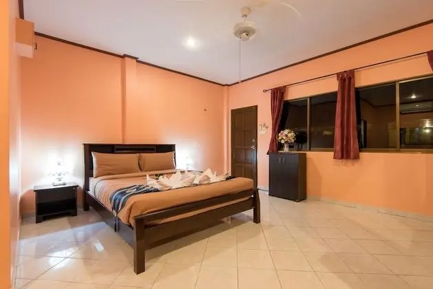 Deluxe Double Suite #5, #6, #7