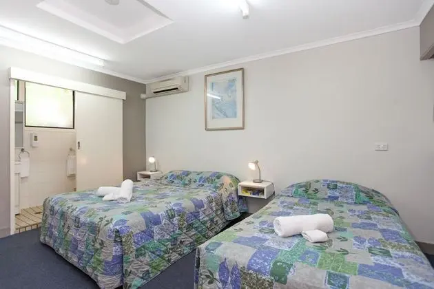 Standard İki Ayrı Yataklı Oda (1 double and 1 single bed)