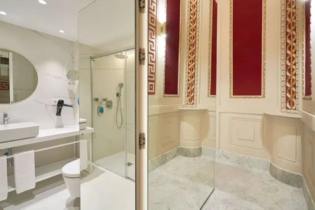 Deluxe Süit, Balkon (Salón Rojo)