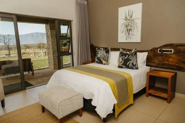 Luxury Villa, 5 Yatak Odası, Göl Manzaralı